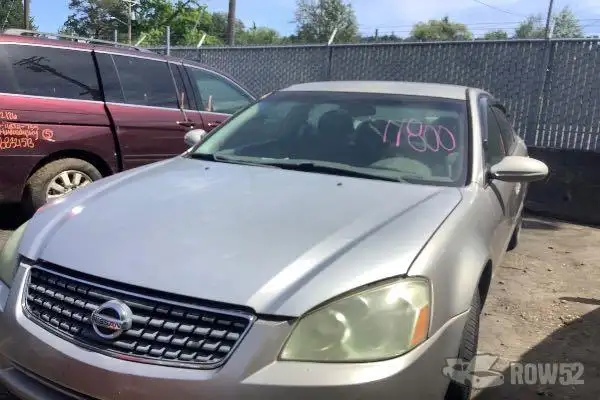 Photo of 2005 Nissan Altima