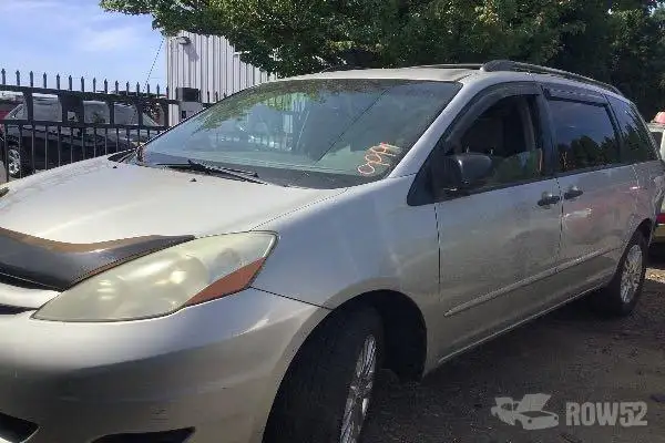 Photo of 2008 Toyota Sienna