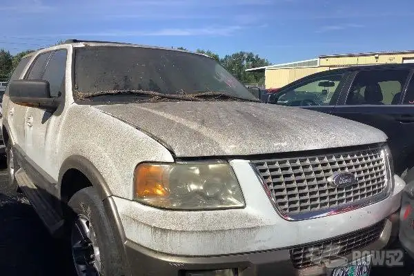 Photo of 2004 Ford Expedition