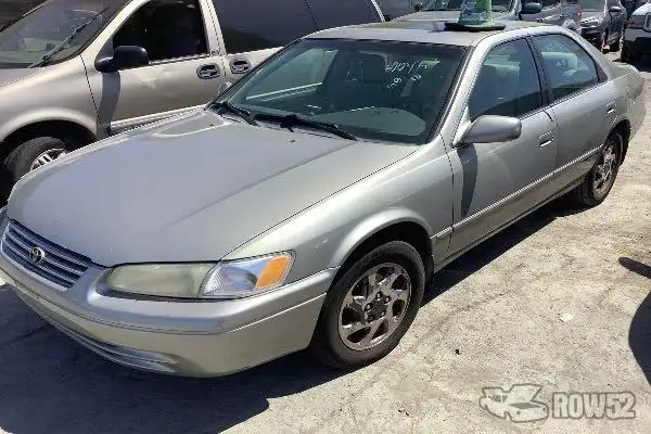 Photo of 1999 Toyota Camry