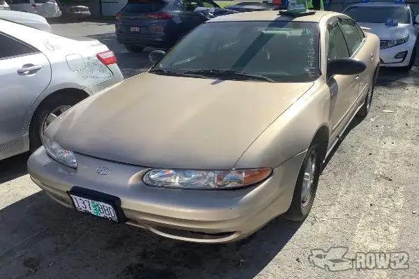 Photo of 2003 Oldsmobile Alero