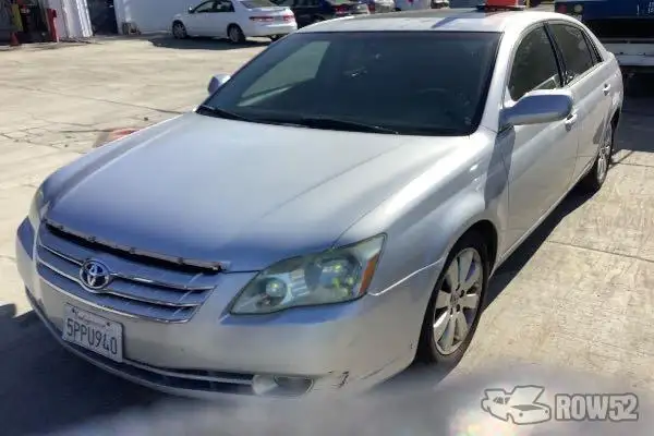 Photo of 2005 Toyota Avalon