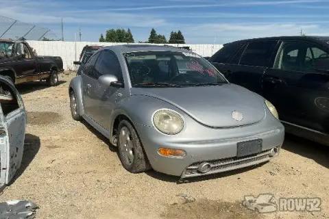 Photo of 2003 Volkswagen New Beetle