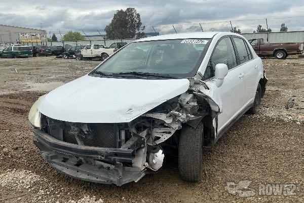 Photo of 2008 Nissan Versa