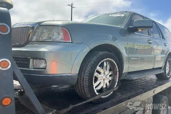 Photo of 2006 Lincoln Navigator