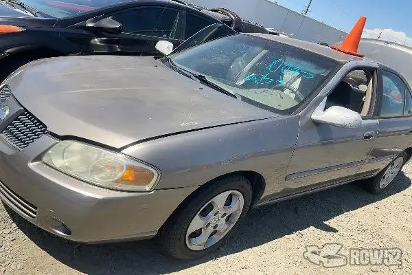 Photo of 2004 Nissan Sentra