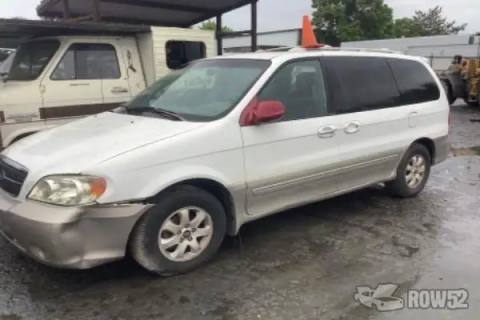 Photo of 2004 Kia Sedona