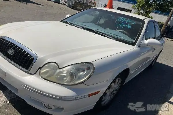 Photo of 2004 Hyundai Sonata