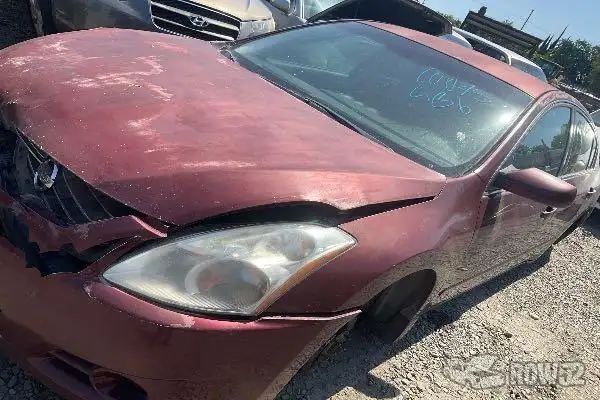 Photo of 2011 Nissan Altima
