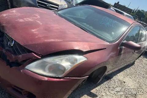 Photo of 2011 Nissan Altima