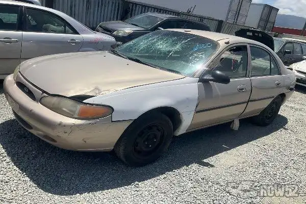 Photo of 1998 Ford Escort