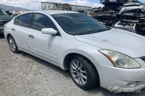 Photo of 2011 Nissan Altima