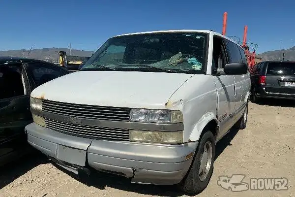 Photo of 1999 Chevrolet Astro