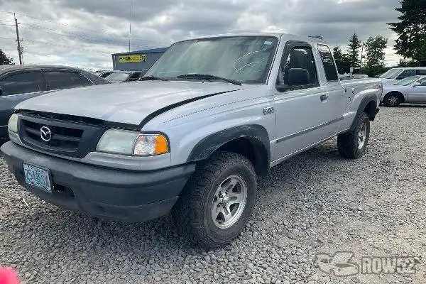 Photo of 2004 Mazda Truck