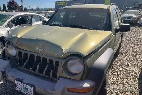 Photo of 2004 Jeep Liberty