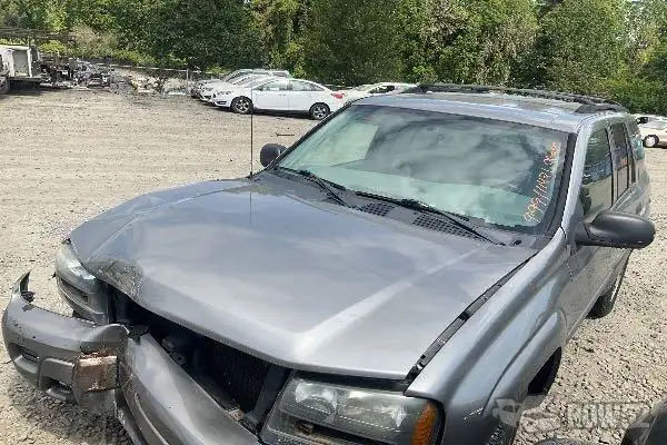 Photo of 2004 Chevrolet Trailblazer