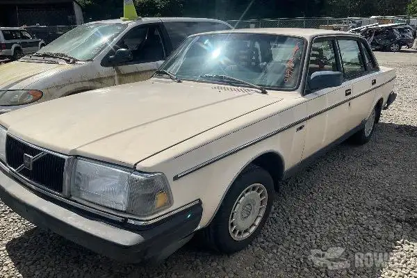 Photo of 1987 Volvo 240