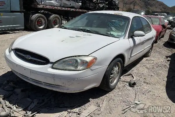 Photo of 2002 Ford Taurus