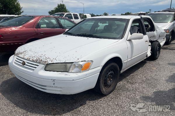 Photo of 1999 Toyota Camry