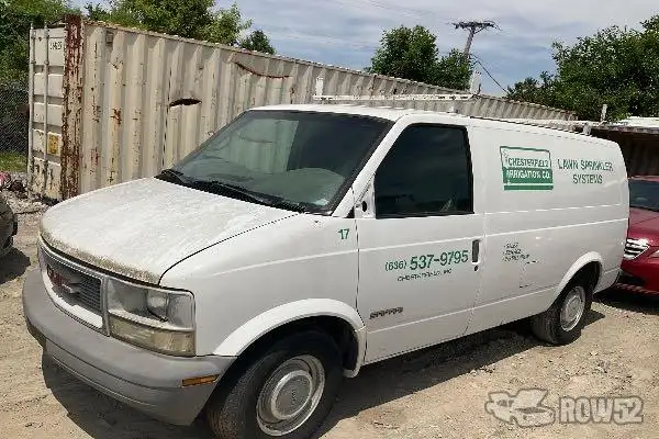 Photo of 2000 GMC Safari