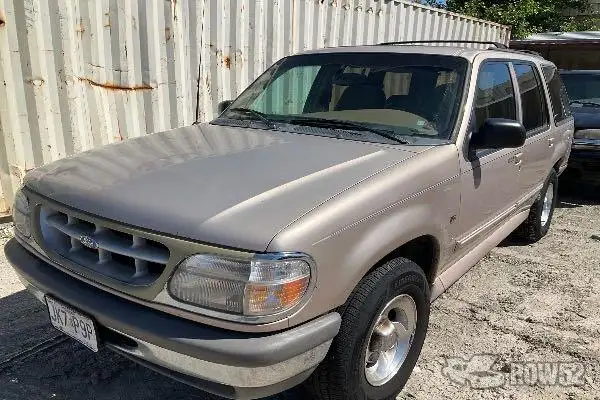 Photo of 1996 Ford Explorer