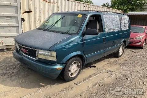Photo of 2003 GMC Safari