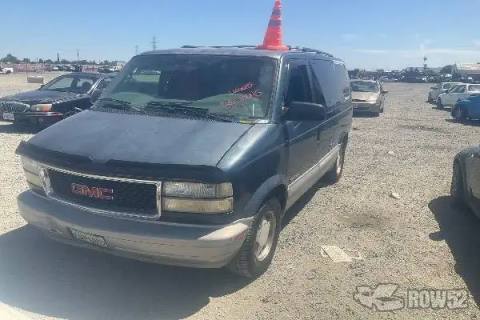 Photo of 1999 GMC Safari