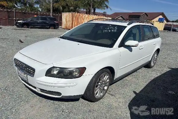 Photo of 2005 Volvo V50