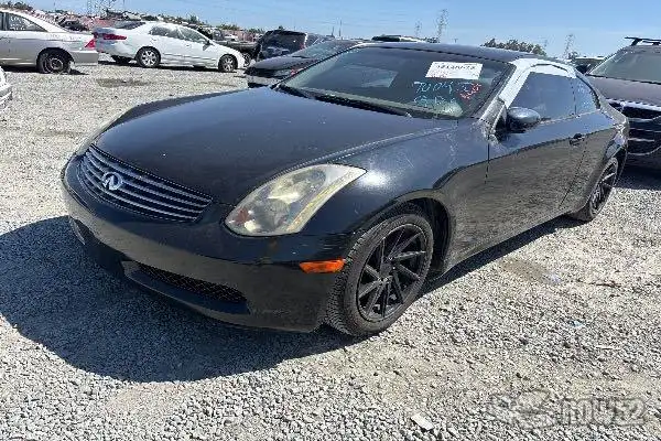 Photo of 2004 Infiniti G35
