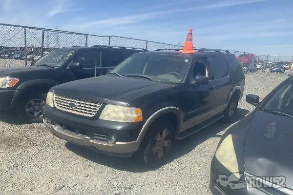 Photo of 2004 Ford Explorer