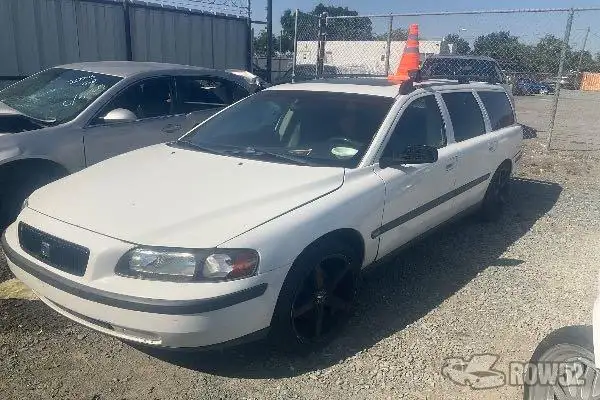 Photo of 2004 Volvo V70