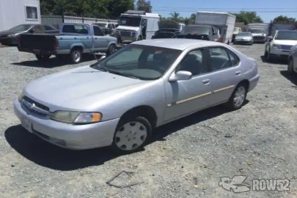 Photo of 1999 Nissan Altima