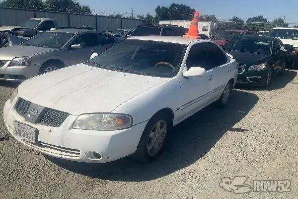 Photo of 2005 Nissan Sentra