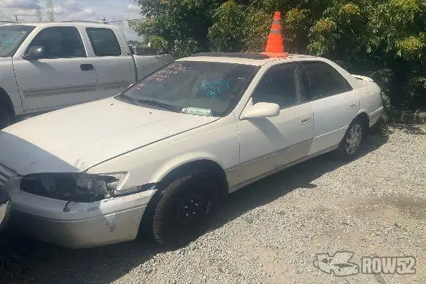 Photo of 1999 Toyota Camry