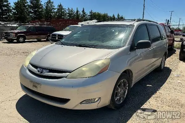Photo of 2006 Toyota Sienna
