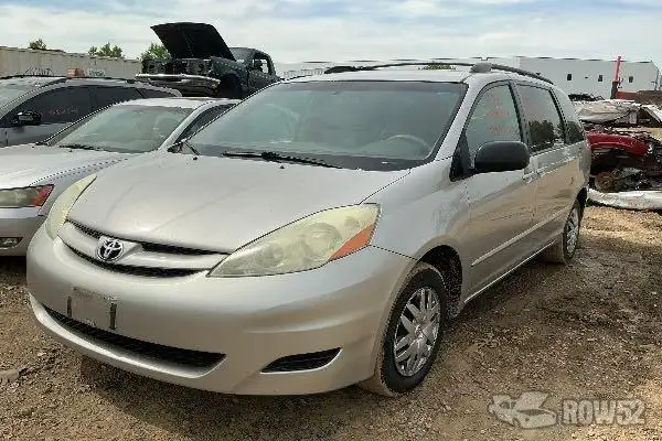 Photo of 2006 Toyota Sienna