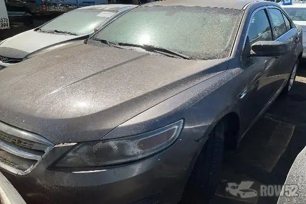 Photo of 2011 Ford Taurus