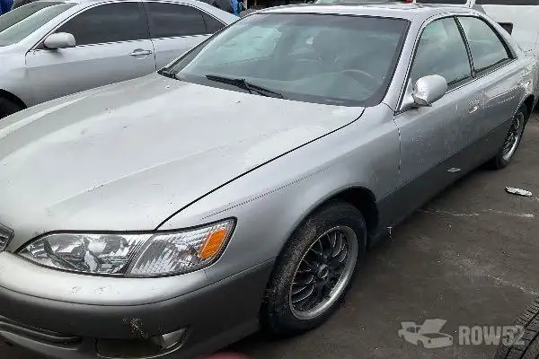 Photo of 2000 Lexus ES 300