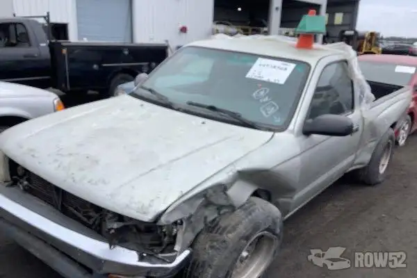 Photo of 2000 Toyota Tacoma