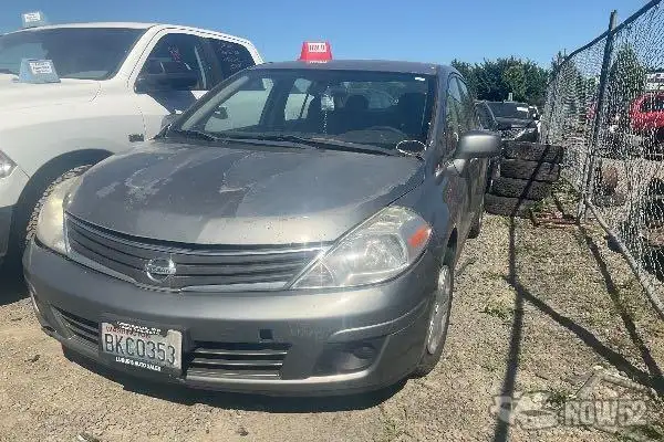 Photo of 2011 Nissan Versa