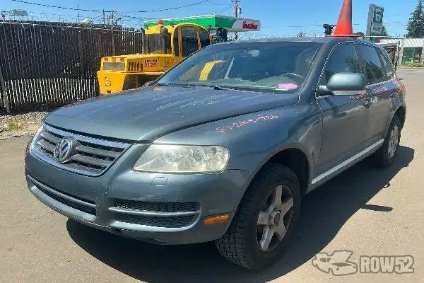 Photo of 2005 Volkswagen Touareg