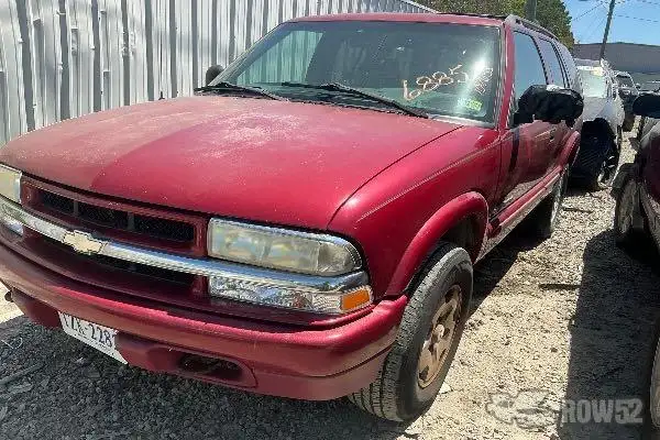 Photo of 2002 Chevrolet Blazer