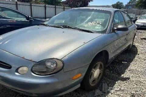 Photo of 1999 Ford Taurus