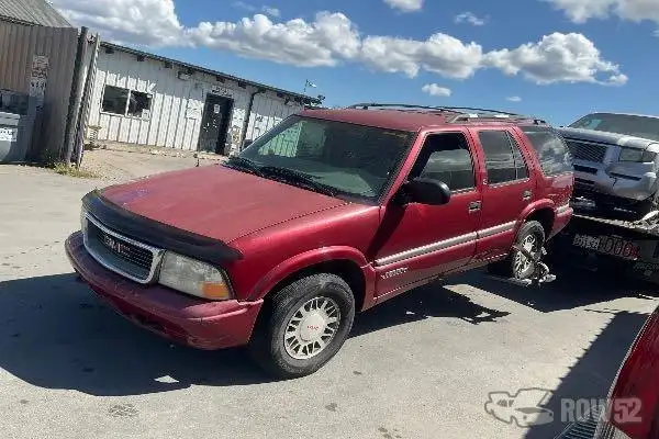 Photo of 1999 GMC Envoy