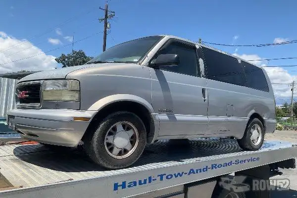 Photo of 1997 GMC Safari