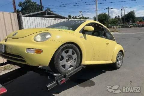 Photo of 1999 Volkswagen New Beetle