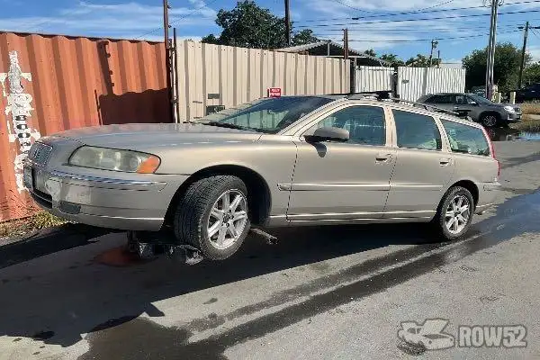 Photo of 2005 Volvo V70