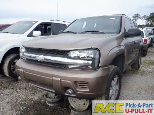 Photo of 2003 Chevrolet Trailblazer