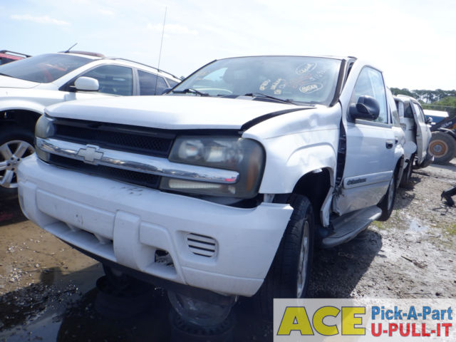 Photo of 2002 Chevrolet Trailblazer
