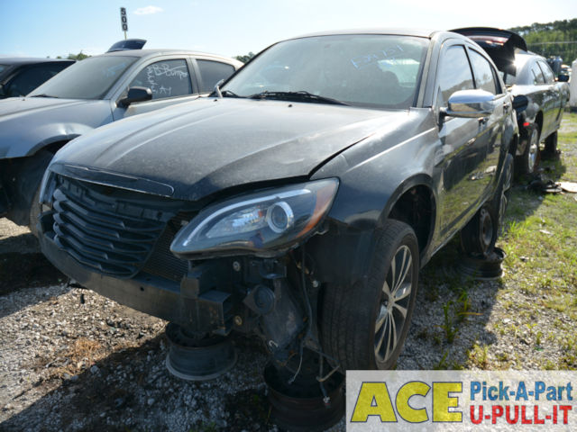 Photo of 2014 Chrysler 200